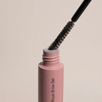 Le gel royal pour les sourcils